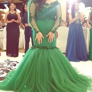 Green mermaid dress